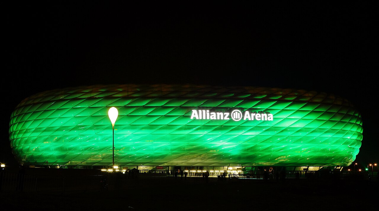 Bayern e Dortmund empatam por 2 a 2 na Allianz Arena pelo Alemão