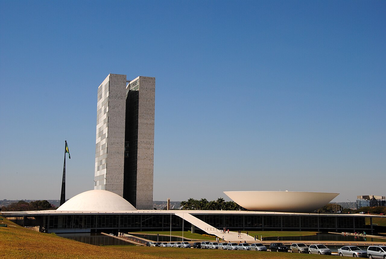 Centrão reconhece vitória de Lula, e Flávio Bolsonaro fica isolado ao contestar