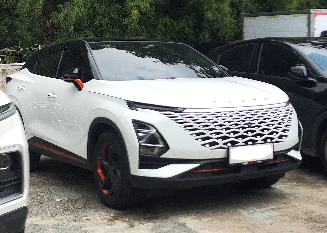 Omoda 4, SUV compacto híbrido flex, deve chegar ao Brasil no segundo semestre de 2027