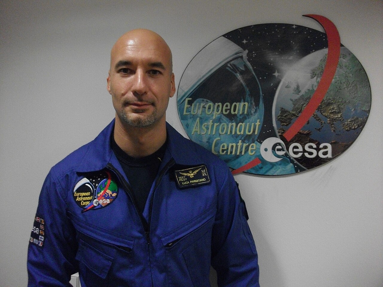 Astronauta Luca Parmitano quase se afogou no capacete por vazamento de água no espaço