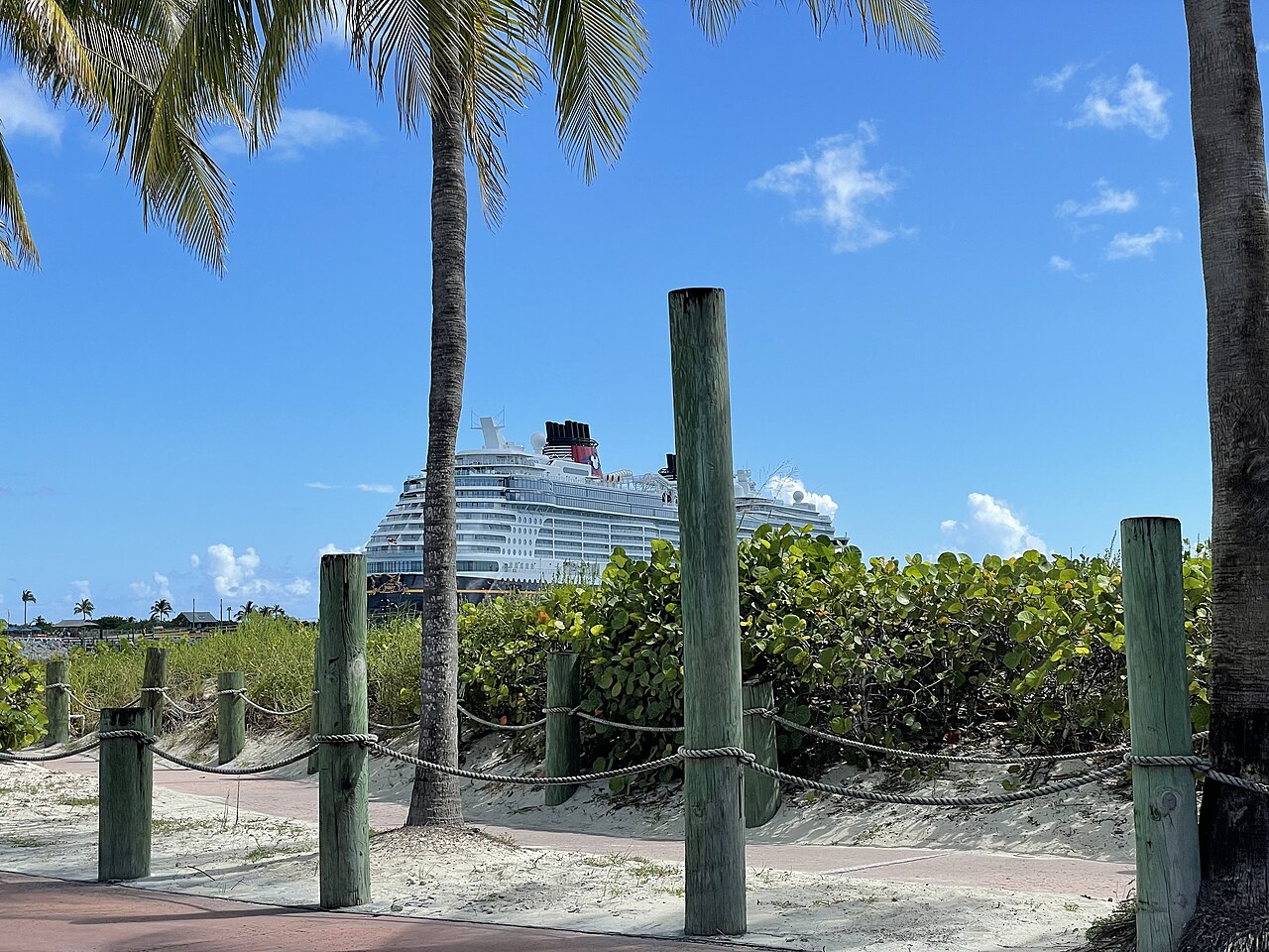 Disney Cruise Line faz caça ao tesouro em alto-mar para apresentar o navio Believe