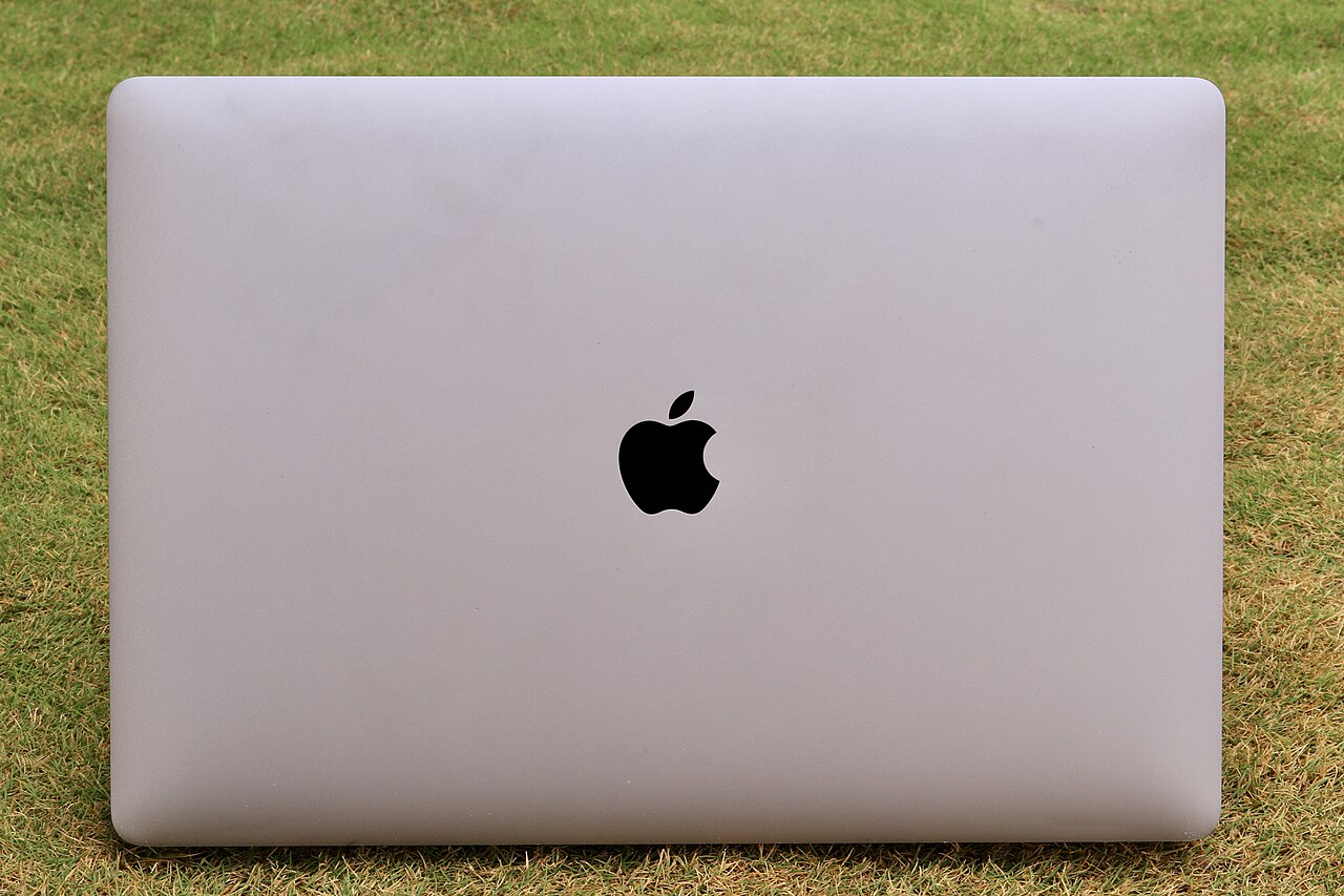 Apple anuncia MacBook Pro de 14 polegadas com chip M6 e bateria de até 24 horas