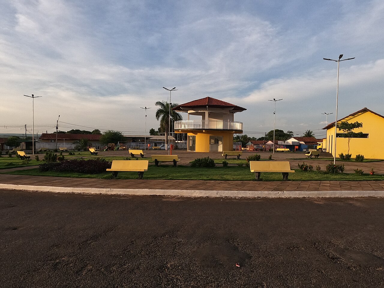 Vereadora do PT Iara Pimentel é ferida durante carreata pró-Lula em Montes Claros (MG)