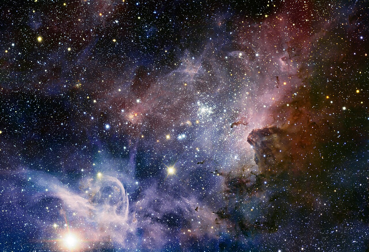 Estrela morta tem dois anéis de restos planetários, e achado intriga astrônomos